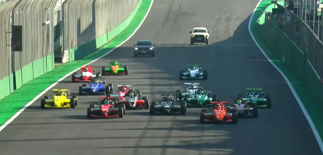 Lucas Corrêa e Vini Ferro dividem vitórias na quarta etapa da Fórmula Delta em Interlagos