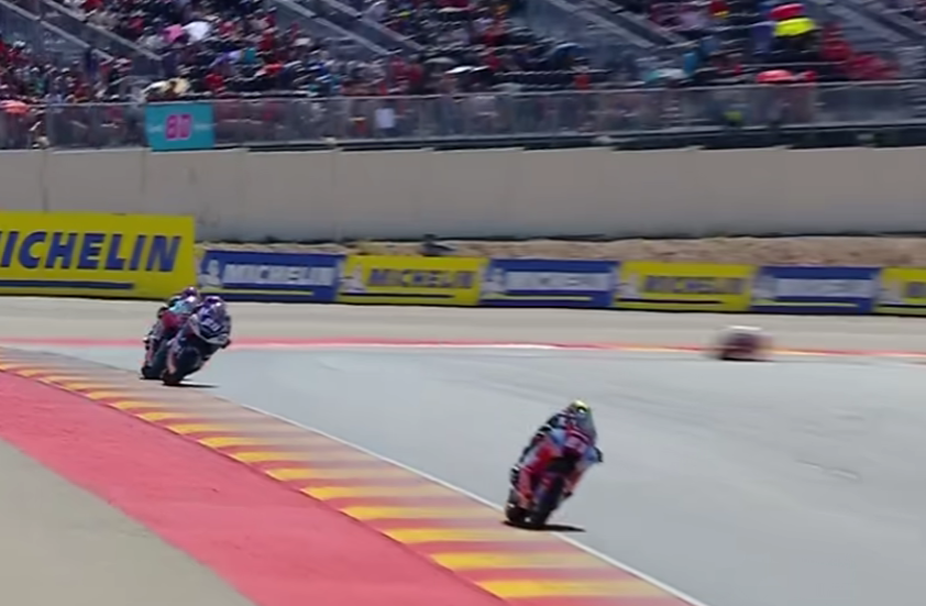 Alonso López domina em Aragão e volta a vencer na Moto2